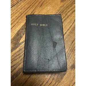 World Publishing Company Holy Bible King James Version Hardcover Red Letter VTG
